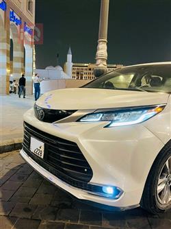 تويوتا سيينا